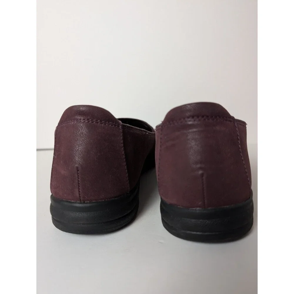 Clarks Cloud Women's Breeze Sol Slip On Flats Shoes Burgundy Size 9.5 M Comfort